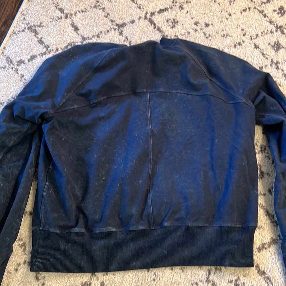 Lululemon Pullover - Picture 9 of 10